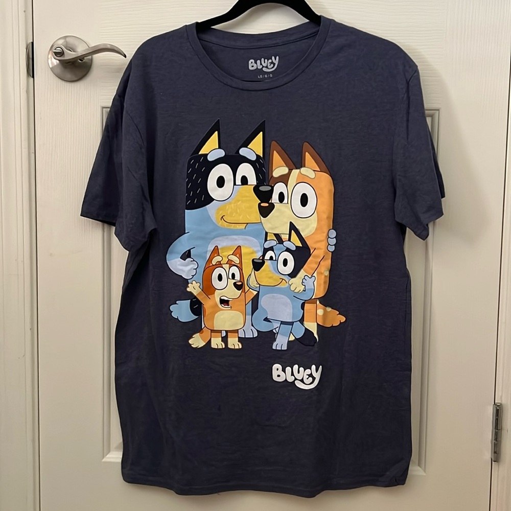 Bluey and family shirt men's Large